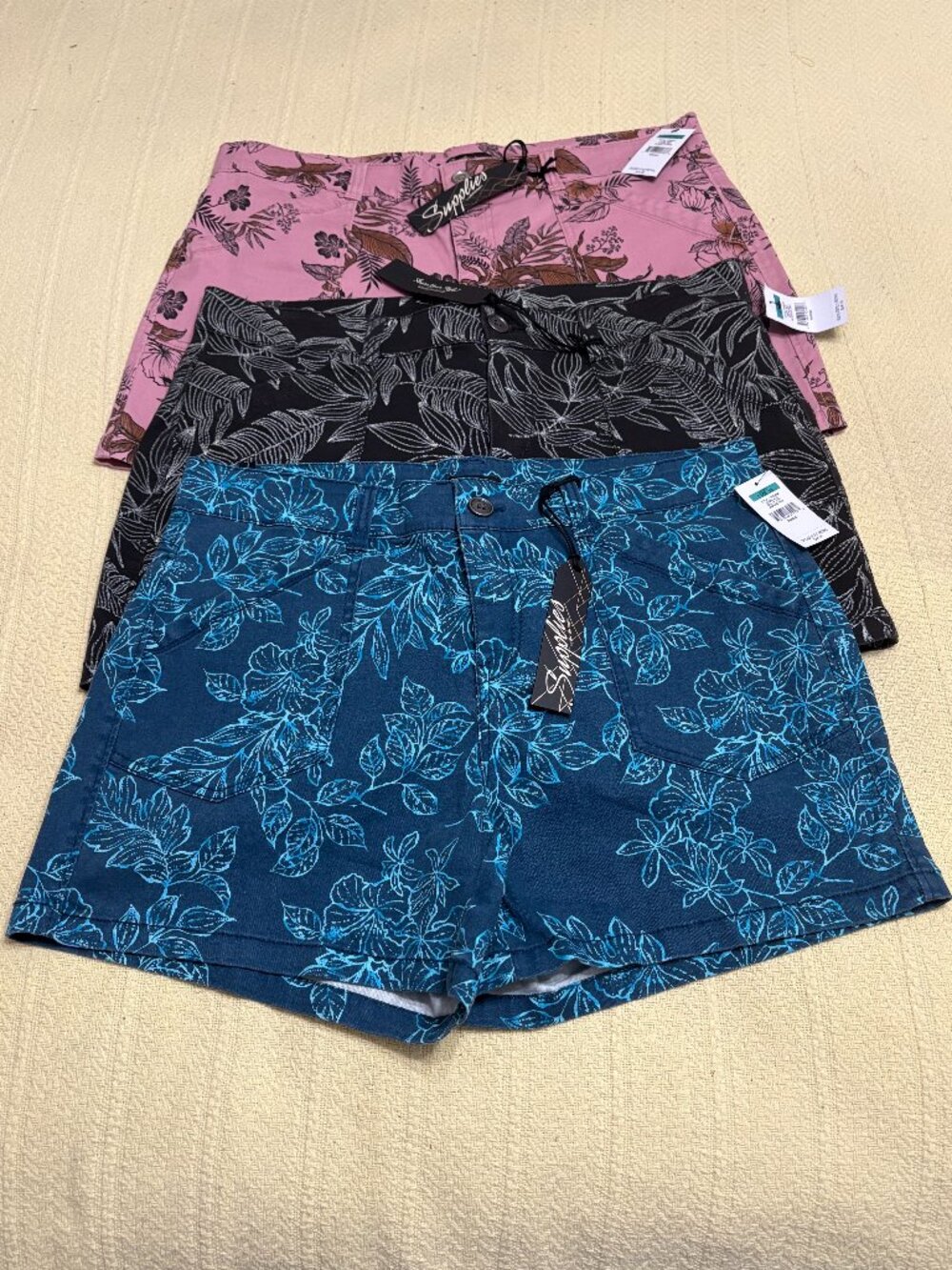 NWT 3 Pair Women's Unionbay Supplies Shorts Size 16
